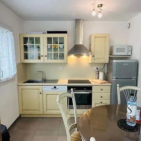 Ferienhaus T3 St Michel 3 Jolie Maison Proche Des Commerces Ghisonaccia